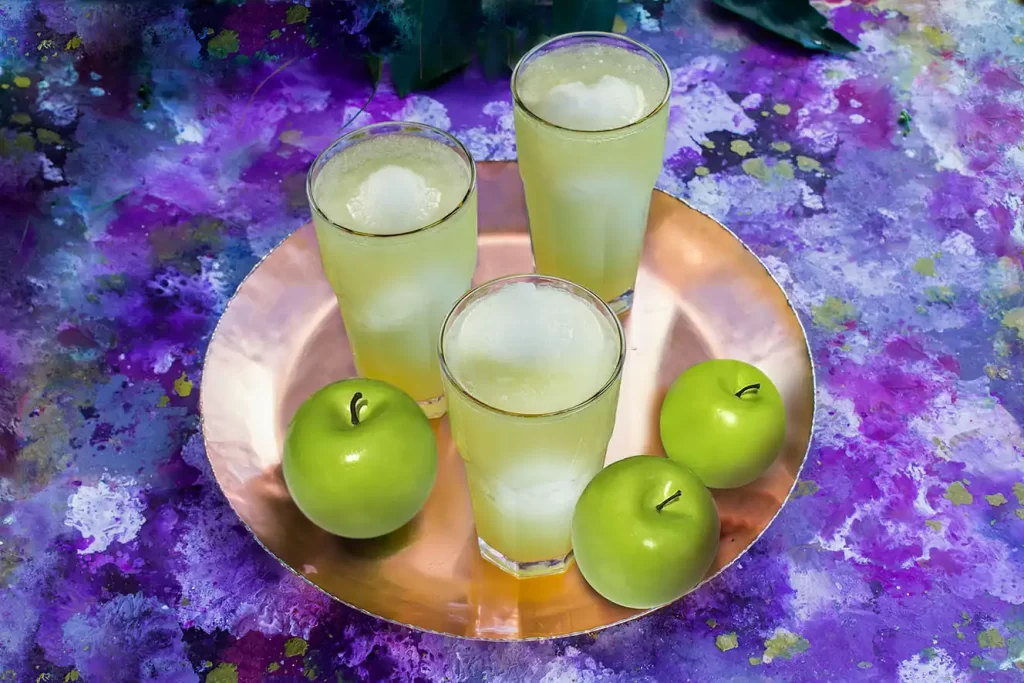 Green Apple Whiskey Sour Swirl