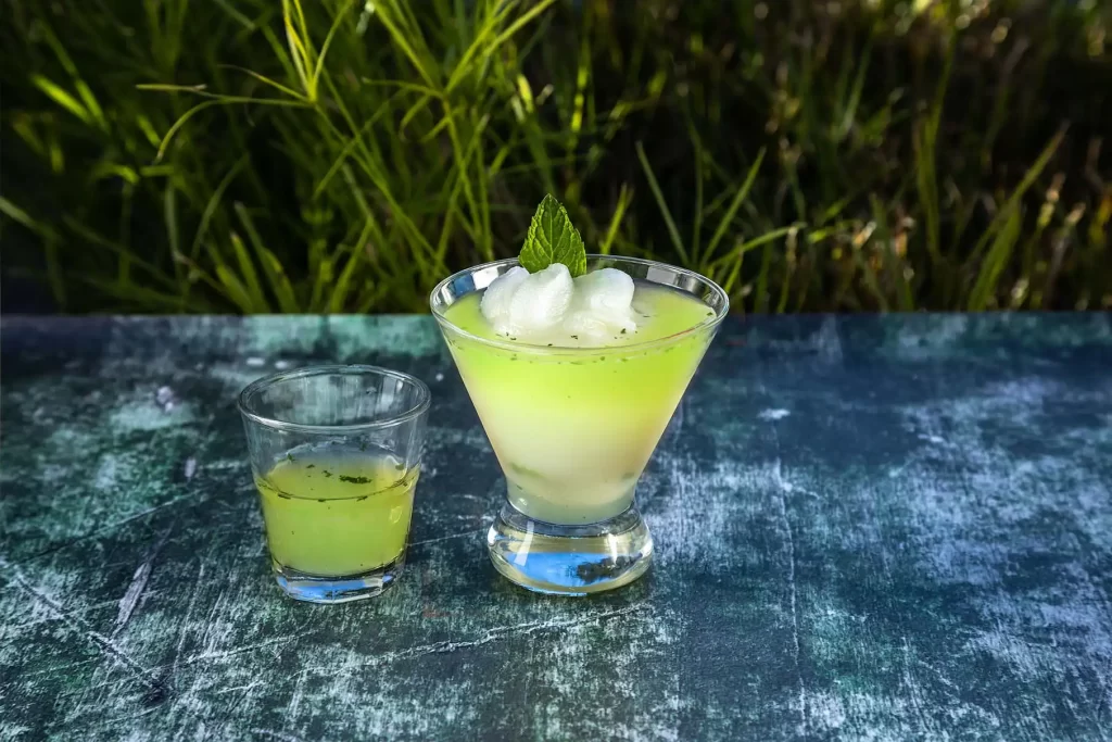 Cucumber Mint Martini Craft Swirl